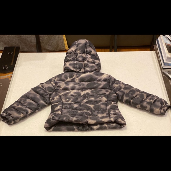 SOLD‼️Moncler Bady Cheetah Print Hood Down Jacket - Picture 6 of 16